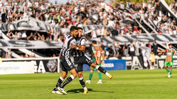 Randonnée seul : les secrets d'une aventure réussie